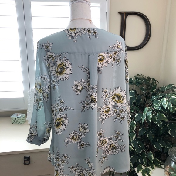 Maurices long sleeve floral blouse - Picture 3 of 8